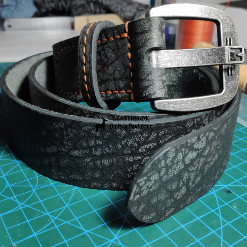 Ремень с тиснением